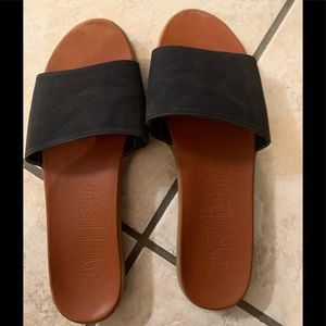 Black slides/ sandals from Target sz 9 Mossimo